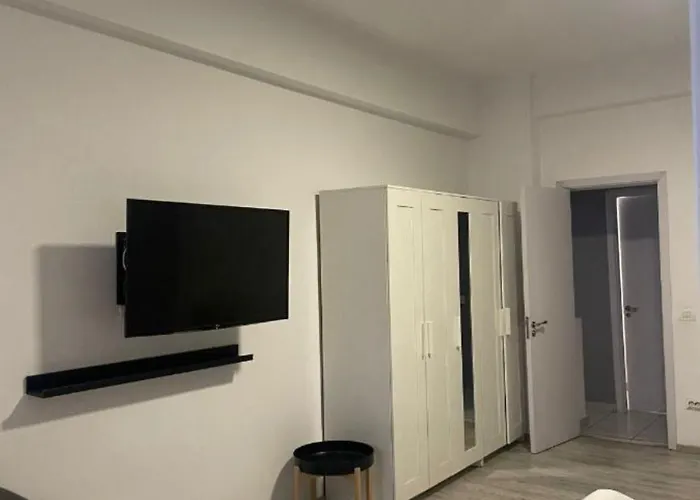 Central Stay Apartment Апартаменты *