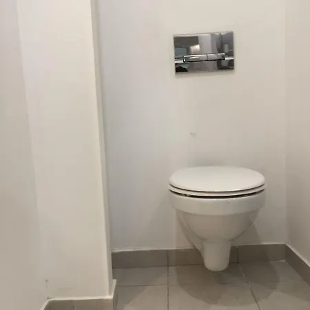 شقة Central Stay Apartment *