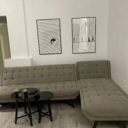 Central Stay Apartment