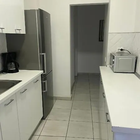 شقة Central Stay Apartment